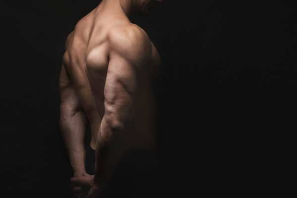 got saggy skin on your back fat causing issues? Call Lipo Sculpt Cumbernauld  today!